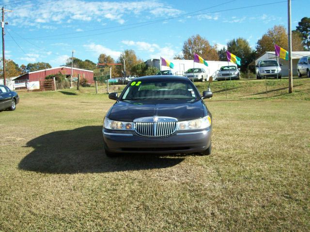 Lincoln Town Car 2002 photo 1