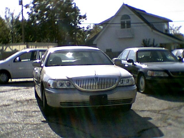 Lincoln Town Car 2003 photo 1