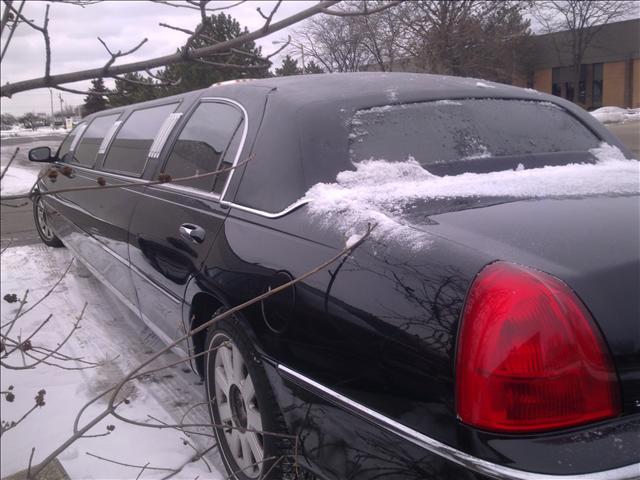 Lincoln Town Car 2003 photo 4