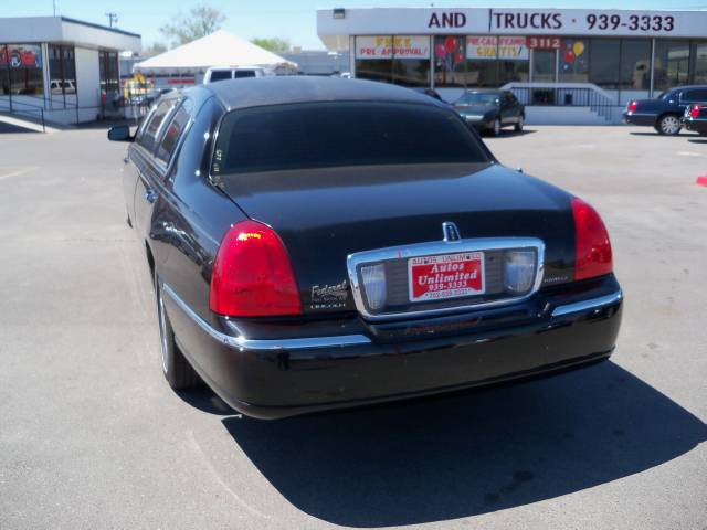 Lincoln Town Car 2003 photo 5