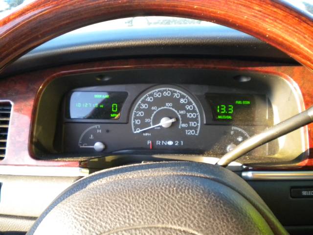 Lincoln Town Car 2003 photo 5