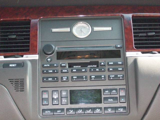 Lincoln Town Car 2003 photo 4