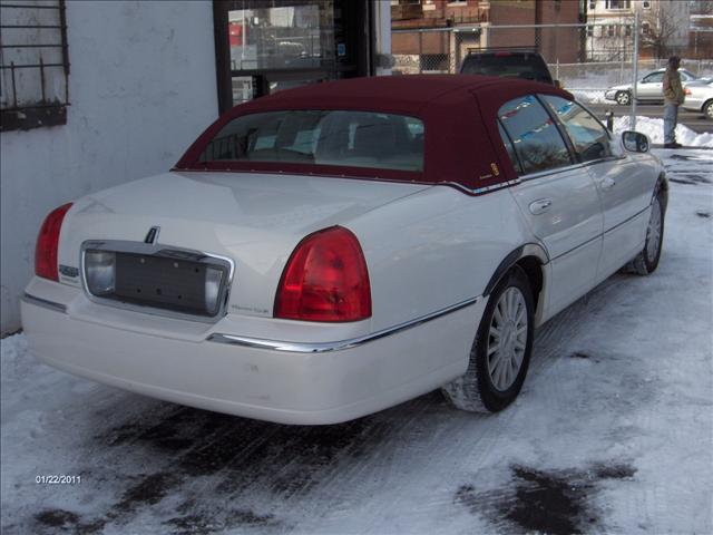 Lincoln Town Car 2003 photo 5