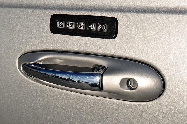 Lincoln Town Car 2003 photo 1