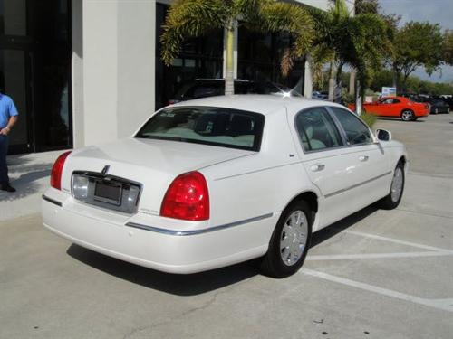 Lincoln Town Car Short Bed 2WD Other