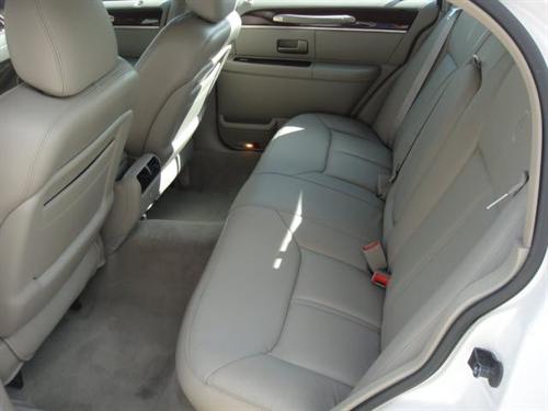 Lincoln Town Car 2003 photo 1