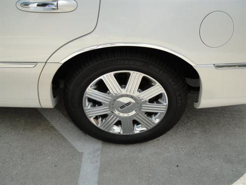 Lincoln Town Car 2003 photo 5