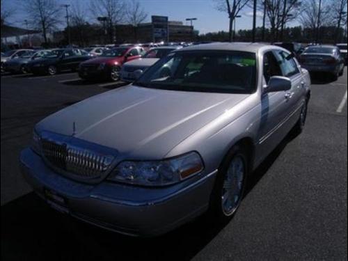 Lincoln Town Car Short Bed 2WD Other