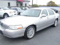 Lincoln Town Car 2003 photo 1