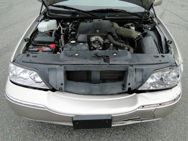 Lincoln Town Car 2003 photo 5