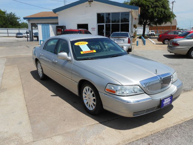 Lincoln Town Car DOWN 4.9 WAC Sedan
