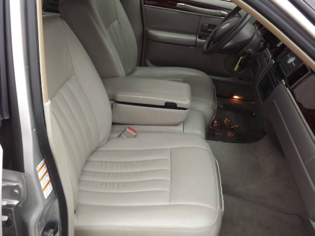 Lincoln Town Car 2003 photo 5