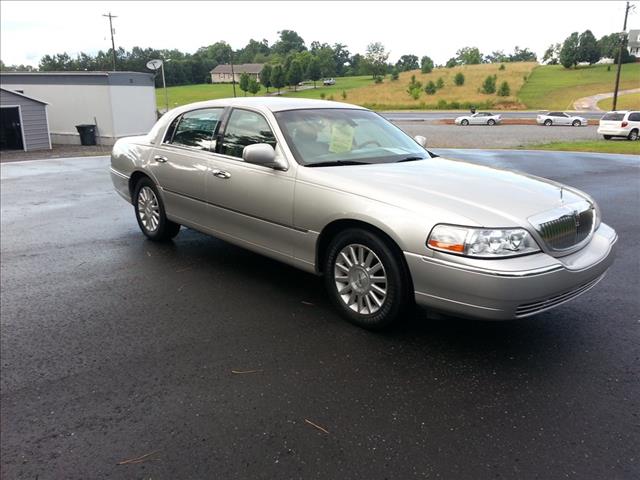 Lincoln Town Car Unknown Sedan