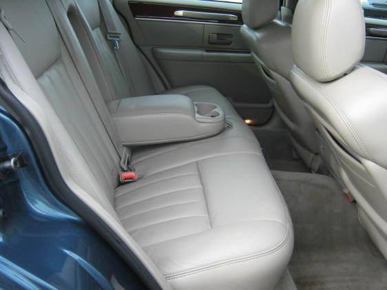 Lincoln Town Car 2003 photo 5