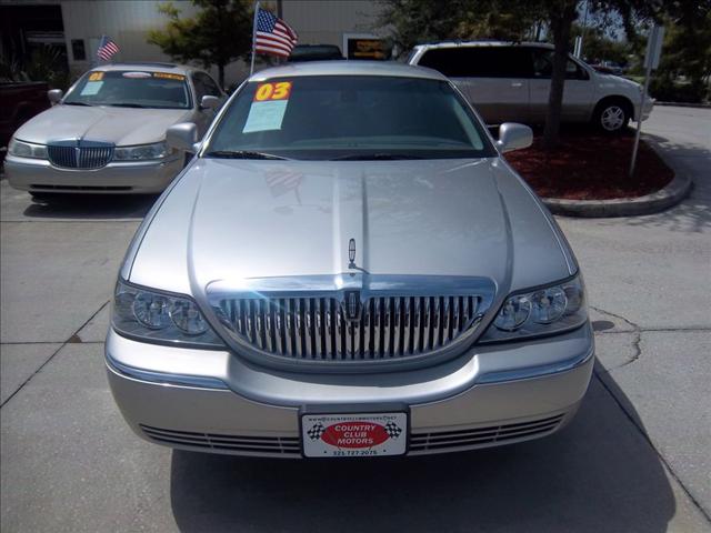 Lincoln Town Car 2003 photo 1