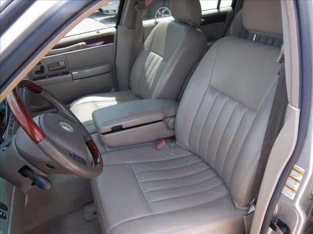 Lincoln Town Car 2003 photo 5