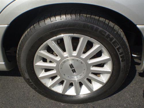 Lincoln Town Car 2003 photo 5