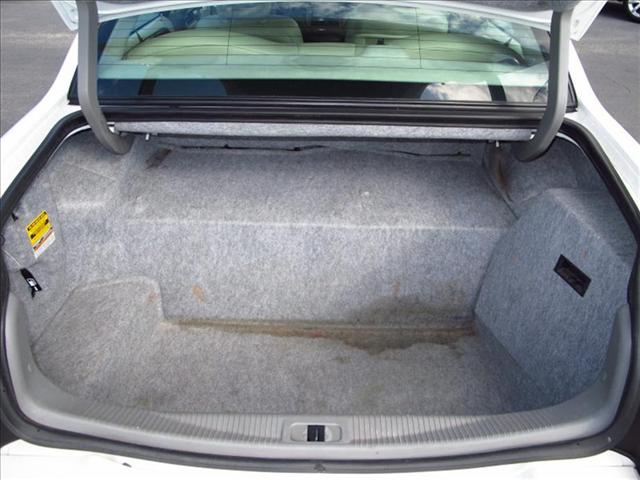 Lincoln Town Car 2003 photo 4