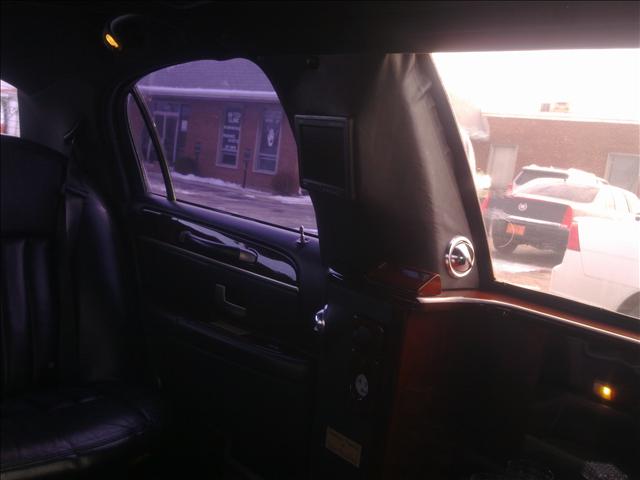 Lincoln Town Car 2003 photo 5