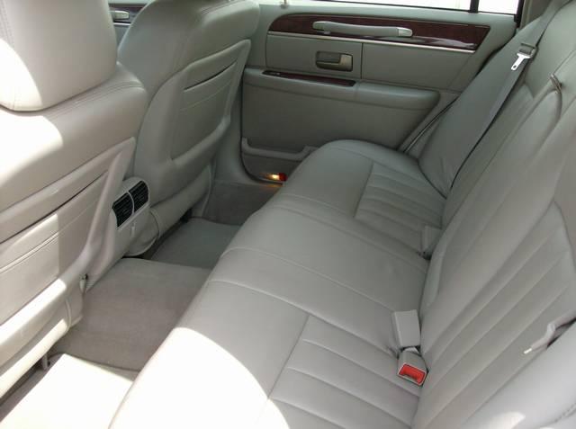Lincoln Town Car 2003 photo 5