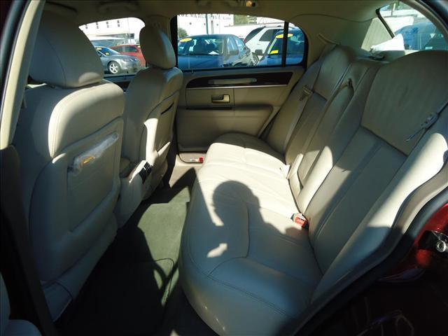 Lincoln Town Car 2004 photo 5