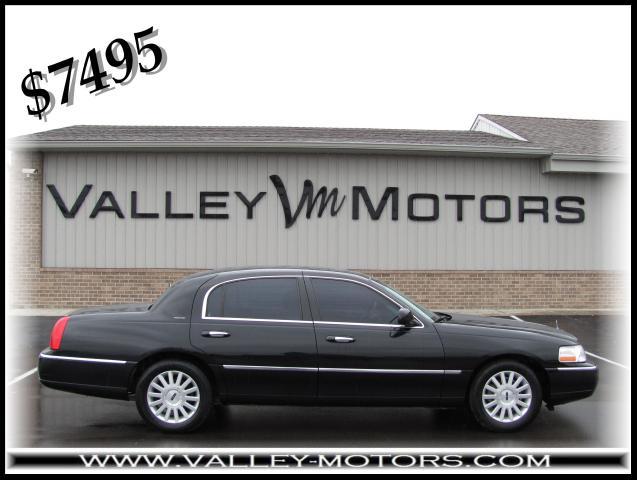 Lincoln Town Car DOWN 4.9 WAC Sedan