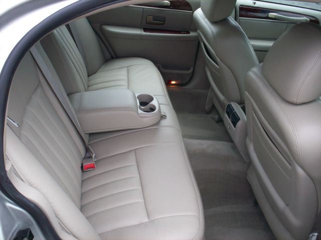 Lincoln Town Car 2004 photo 5
