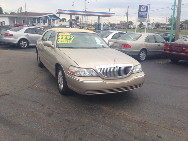 Lincoln Town Car 2004 photo 5
