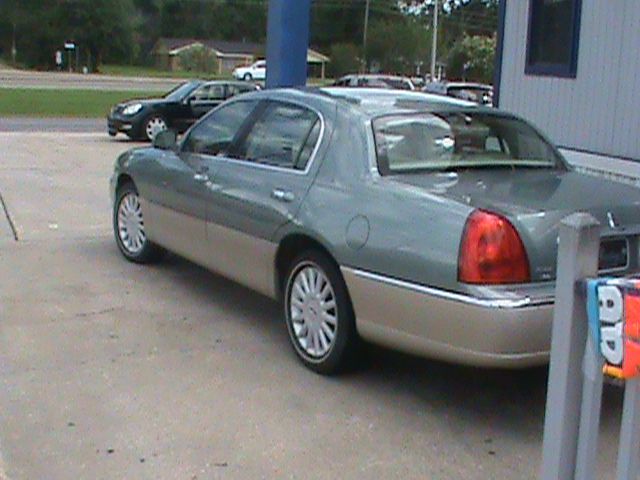 Lincoln Town Car 2005 photo 3
