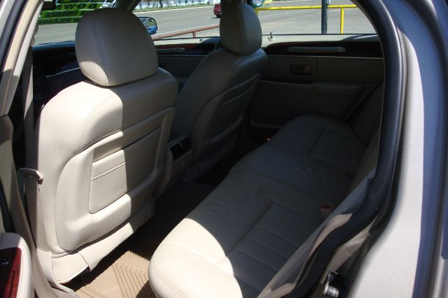 Lincoln Town Car 2005 photo 3