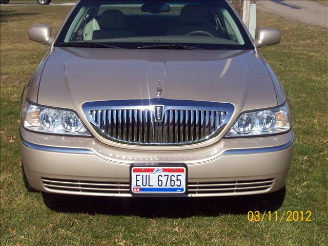 Lincoln Town Car 2005 photo 3
