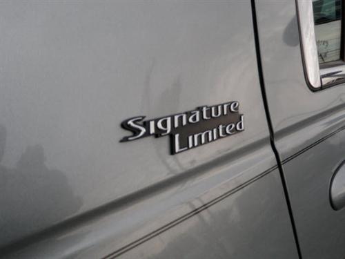 Lincoln Town Car 2006 photo 2