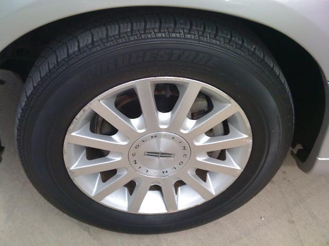 Lincoln Town Car 2006 photo 2