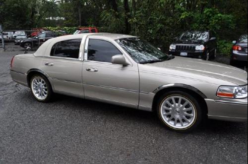 Lincoln Town Car 2006 photo 3