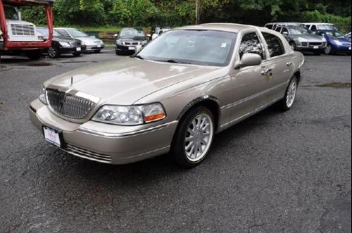 Lincoln Town Car 2006 photo 4
