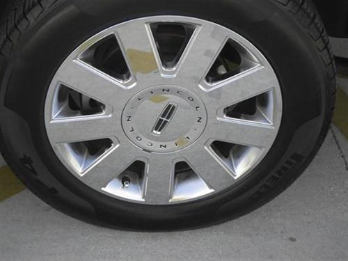 Lincoln Town Car 2006 photo 2