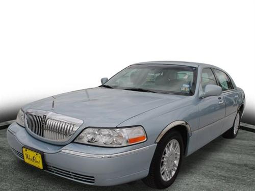 Lincoln Town Car 2006 photo 2
