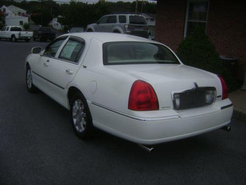 Lincoln Town Car 2006 photo 4