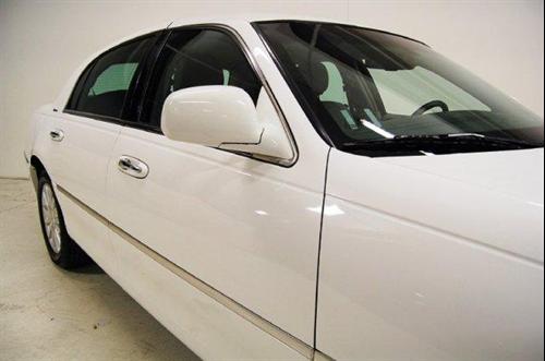 Lincoln Town Car 2006 photo 4