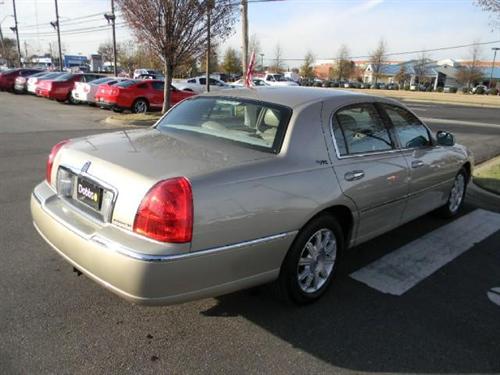 Lincoln Town Car 2006 photo 1
