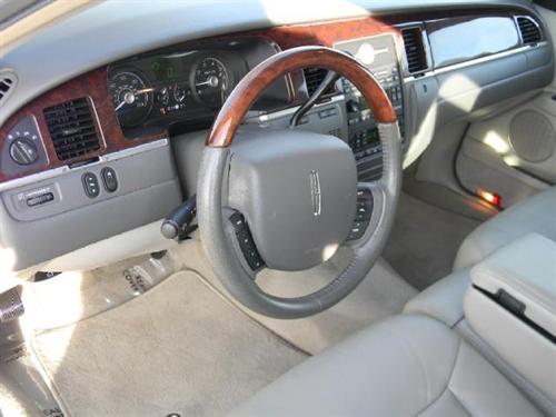 Lincoln Town Car 2006 photo 4