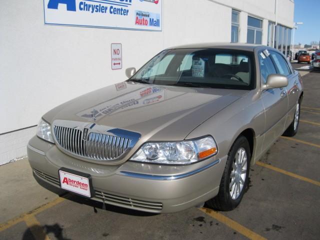 Lincoln Town Car 2006 photo 1