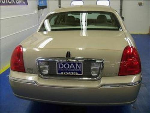 Lincoln Town Car 2006 photo 4