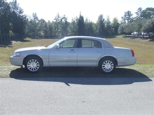 Lincoln Town Car 2006 photo 3