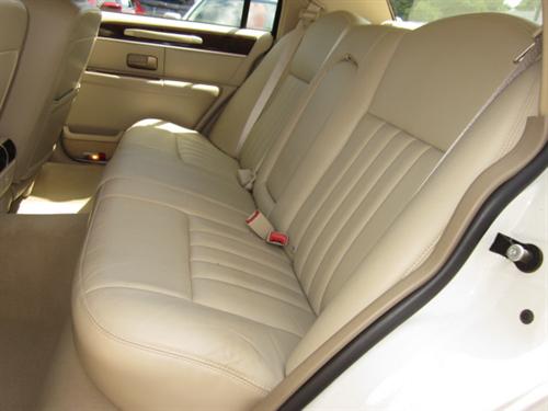 Lincoln Town Car 2006 photo 4