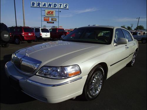 Lincoln Town Car 2006 photo 1