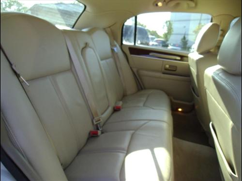 Lincoln Town Car 2006 photo 3