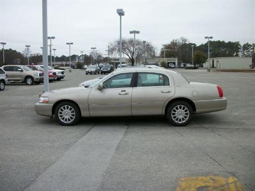 Lincoln Town Car 2006 photo 4