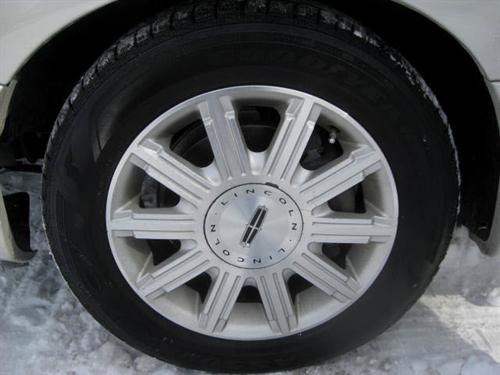 Lincoln Town Car 2006 photo 3