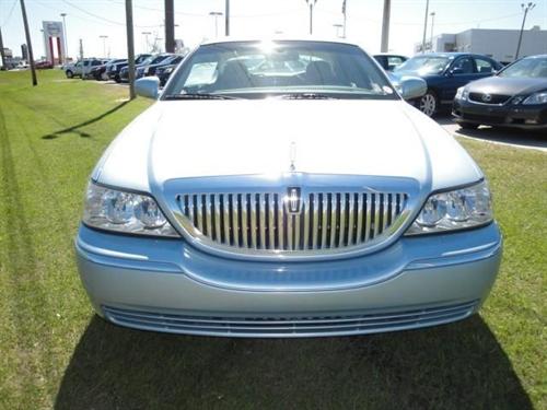 Lincoln Town Car 2006 photo 1